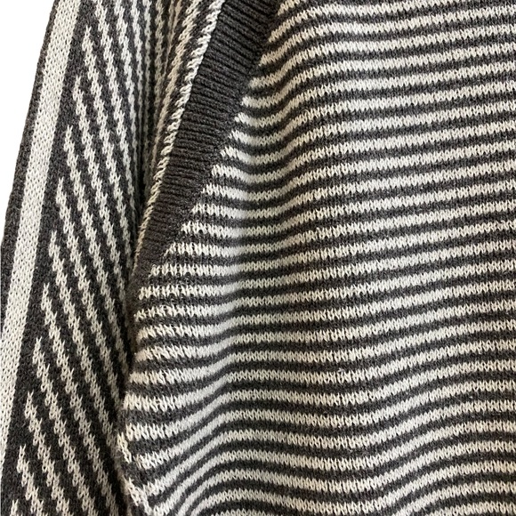 Lululemon Devi crew gray heathered striped cotton sweater - Picture 4 of 8